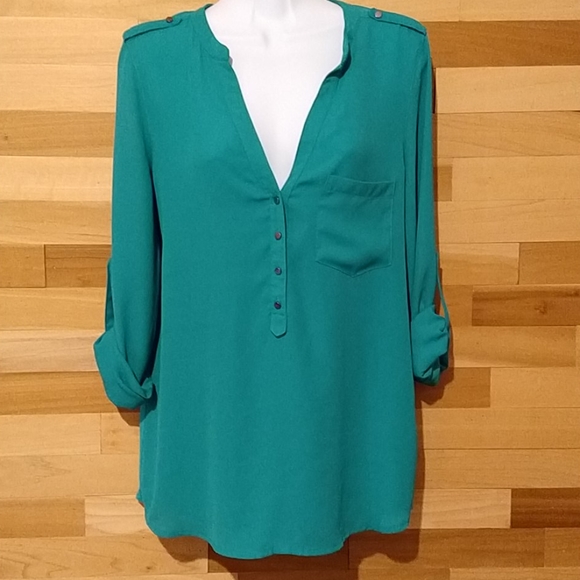 Kenneth Cole kelly green sheer top - Picture 2 of 4